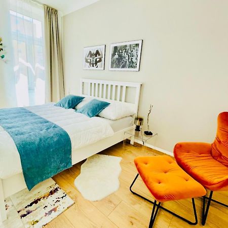 Colorful & Quiet Apartment In Beautiful Viennese Building 外观 照片